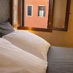 بيت ضيافة Two Steps From Rialto Bridge البندقية