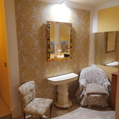 Two Steps From Rialto Bridge Guest house *