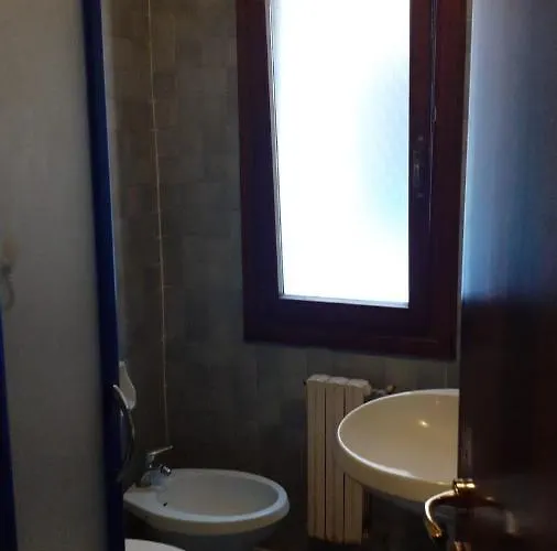 Two Steps From Rialto Bridge * Veneza