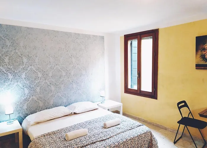 Maison d'hôtes Two Steps From Rialto Bridge