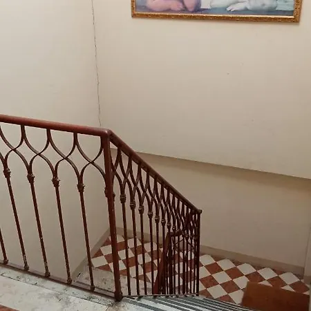 Casa de hóspedes Two Steps From Rialto Bridge